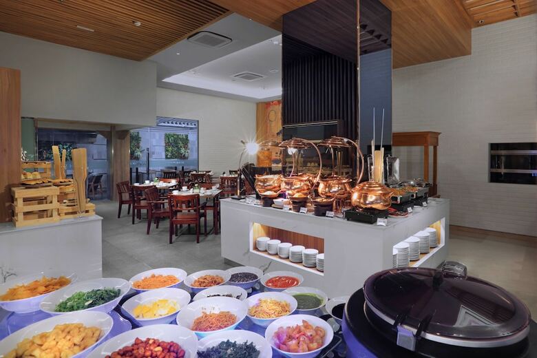 Hotel Harper Wahid Hasyim Medan By Aston