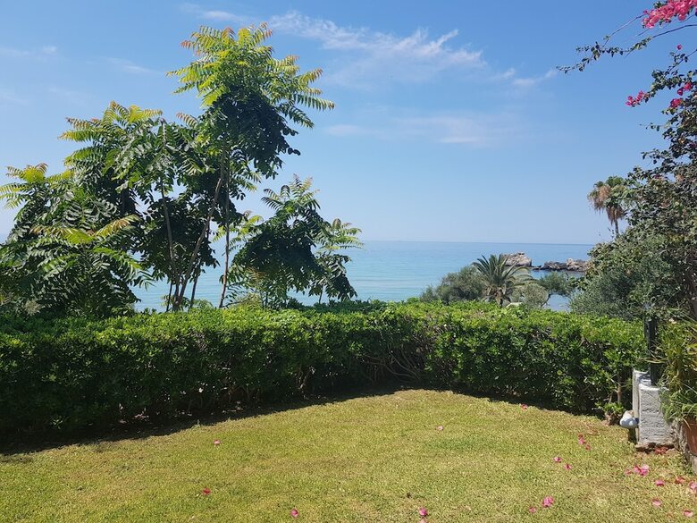Menigos - Type Aa5g (Nr.45): Beach View 1 Bedroom Luxury Apartment