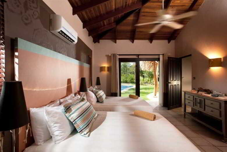 Hotel Cala Luna