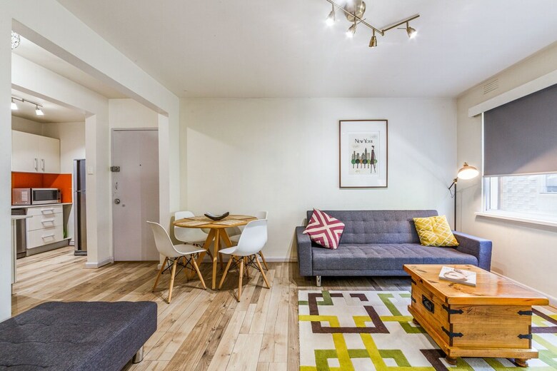 2 Bed Apartment With Free Parking - Netflix, Close To Train