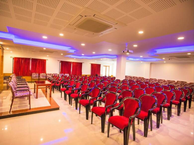 Hotel Pvk Grand