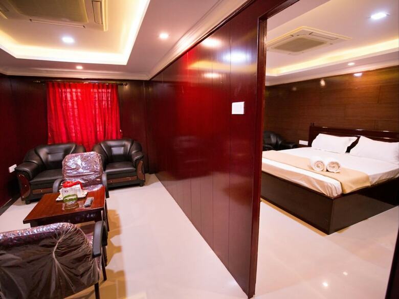 Hotel Pvk Grand