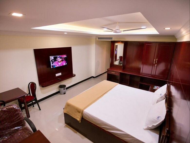 Hotel Pvk Grand