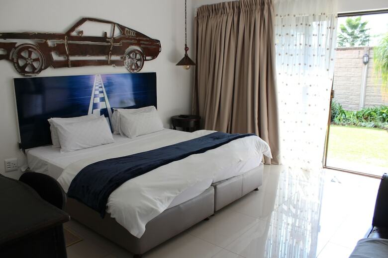 Bed & Breakfast House And Heart Guest House