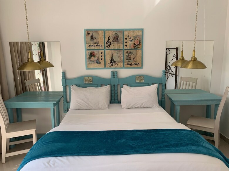 Bed & Breakfast House And Heart Guest House