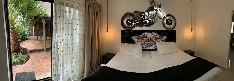 Bed & Breakfast House And Heart Guest House