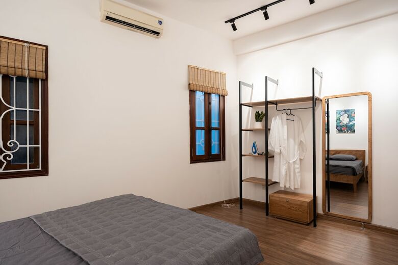 Aparthotel Nyna Homestay