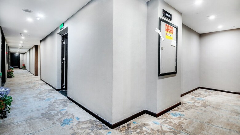Vyluk J Hotel Chongqing Changjiangsuodao
