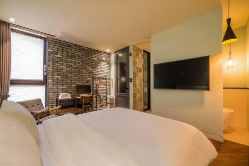 Hotel March