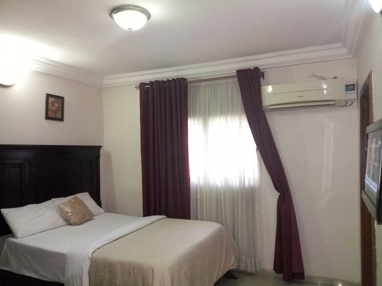 Hotel The Emperor's Place. Plot 12