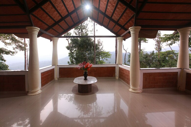 Hotel Eagle Eye Resorts
