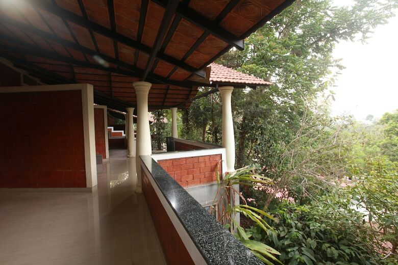 Hotel Eagle Eye Resorts