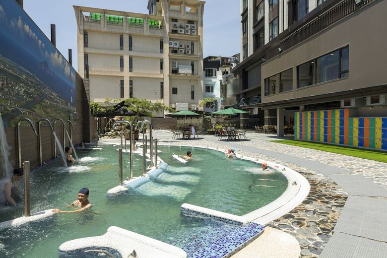 Chungtang Spring Flagship    Hotel