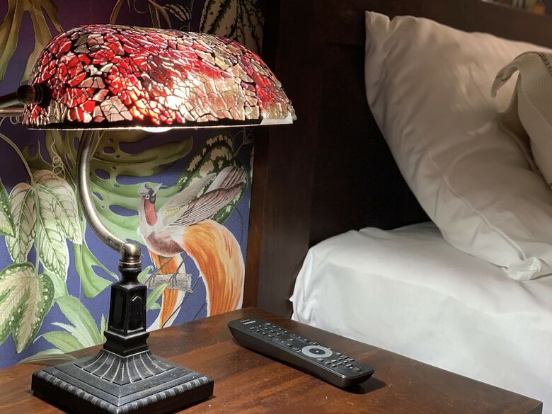 Apartmentsun Parrot
