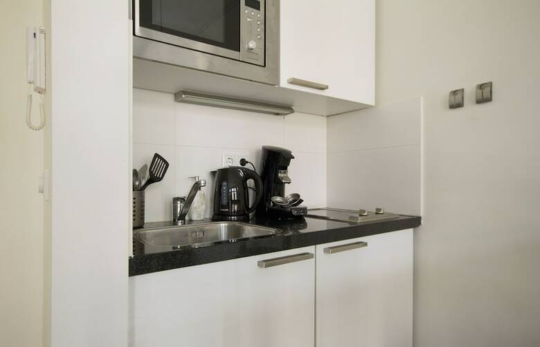 Bright & Great Apartment In Jordaan Area