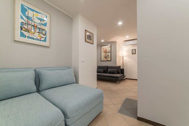 Montecitorio Lovely Apartment