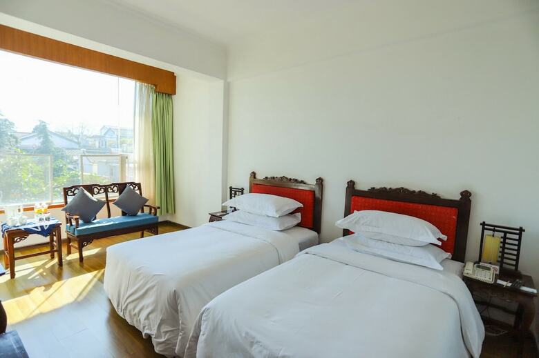 Dali Landscape Hotel