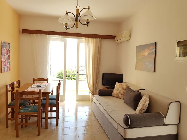 Apartamentos Menigos Type A2r No90 Seaview 2 Bedroom