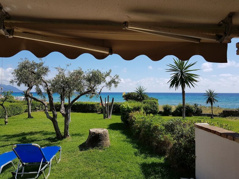 Apartamentos Menigostype A3gno58 Beachfront 2 Bedroom