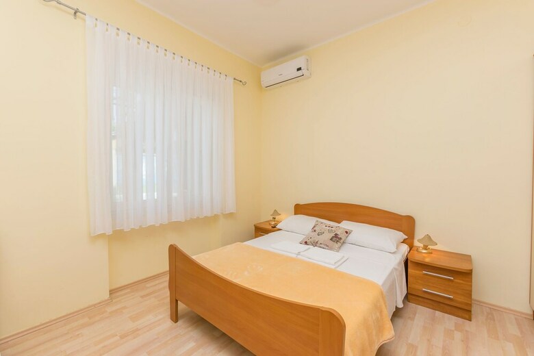 House Vila Rosales