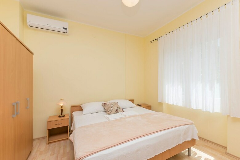 House Vila Rosales