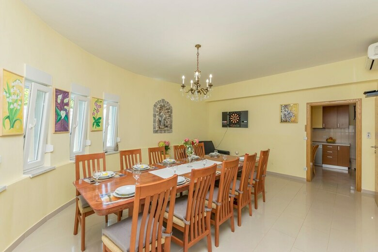 House Vila Rosales