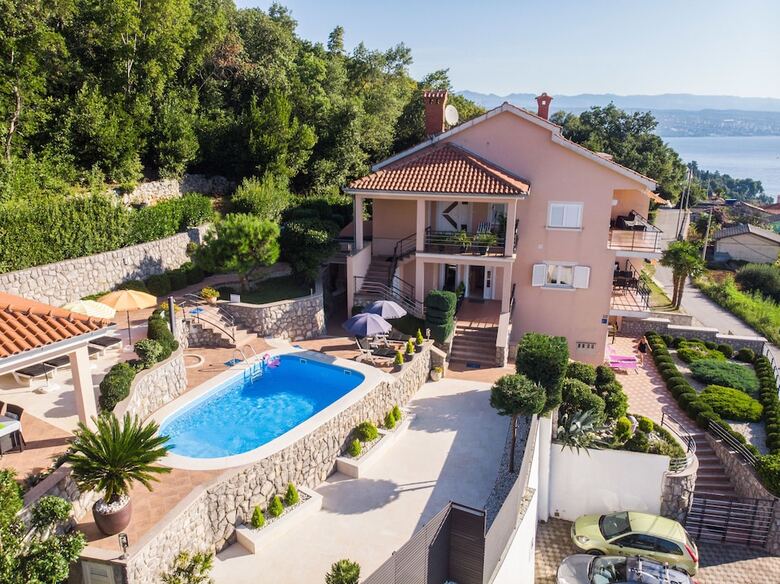 Apartments Villa Adore