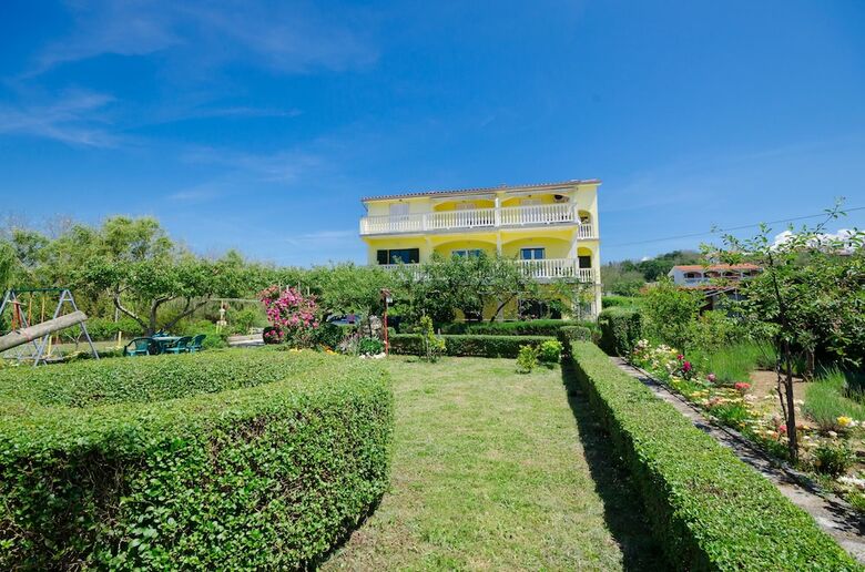 Apartments Boza