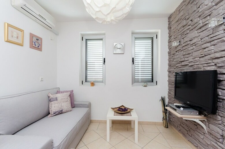 Apartments Valbruna