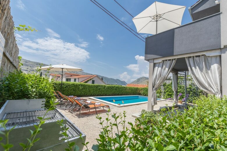 Villa House Lisica