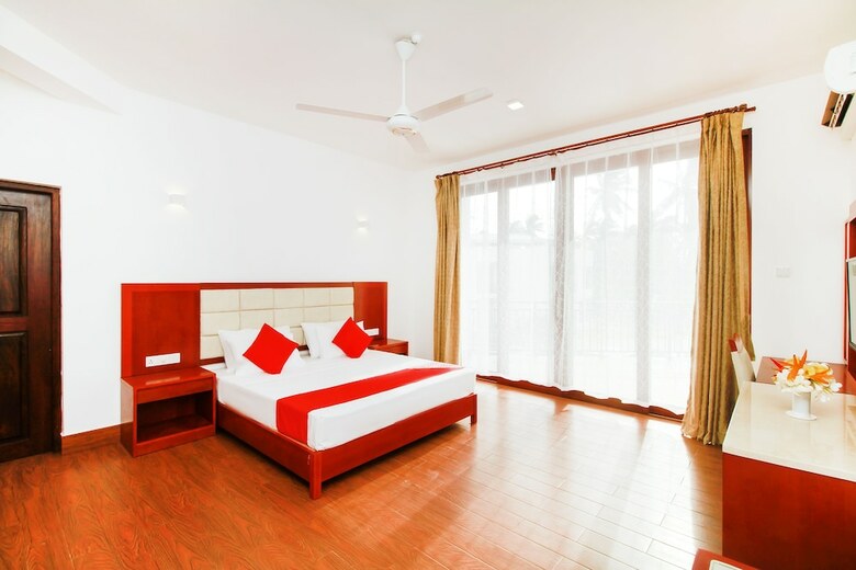 Hotel Capital O 266 The Wind Beach Resorts