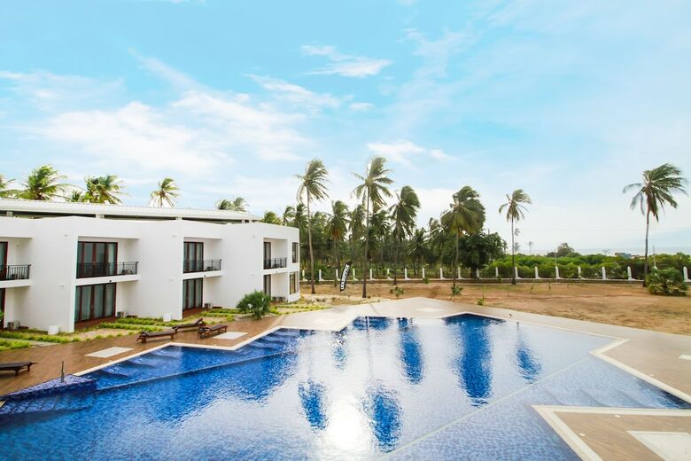 Hotel Capital O 266 The Wind Beach Resorts