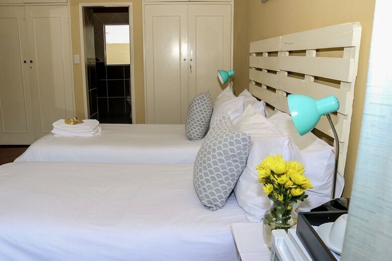 Hotel Horse's Neck Guest Lodge