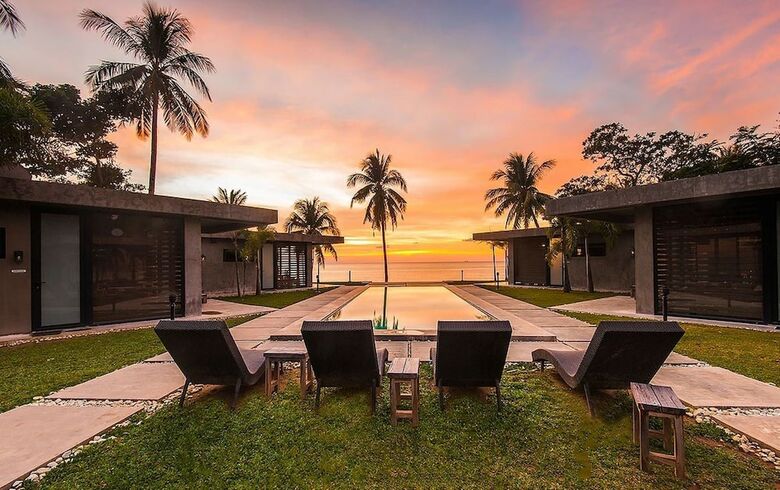 Hotel Veue Beach Cabins