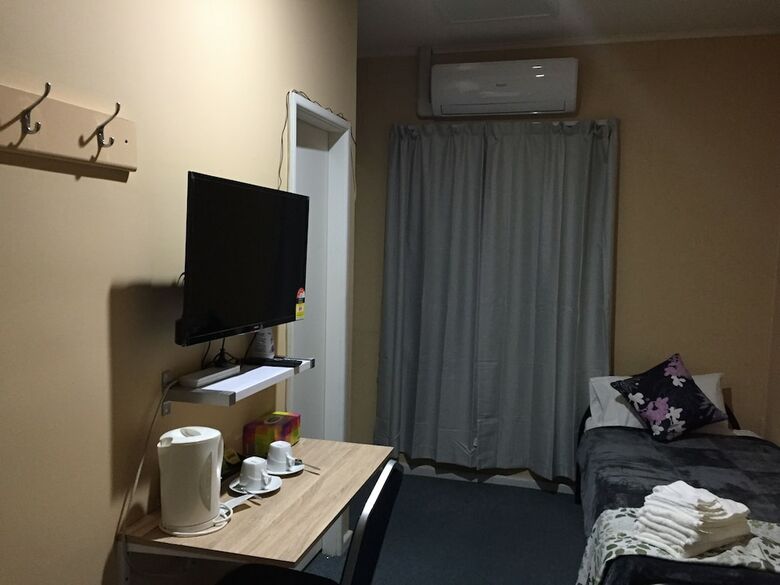 Imotel Au
