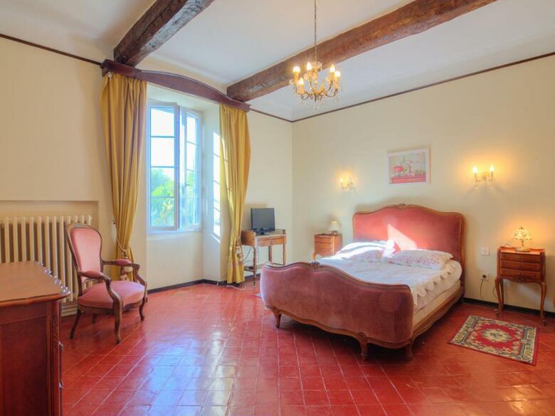 Holiday Home Mas de La Roque Althen Les Paluds