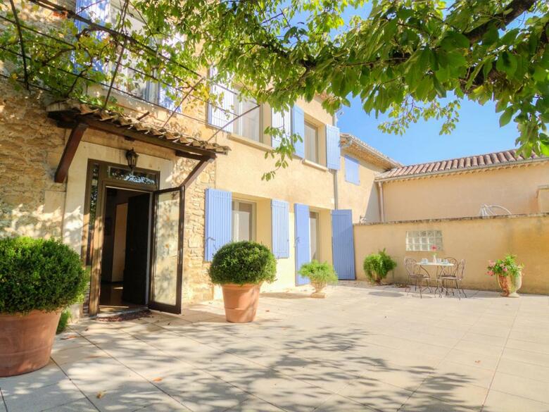 Holiday Home Mas de La Roque Althen Les Paluds