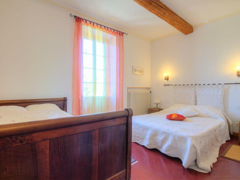 Holiday Home Mas de La Roque Althen Les Paluds
