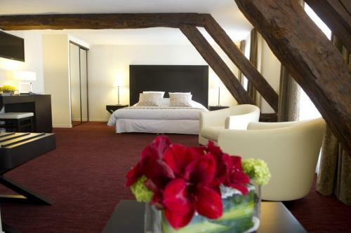 Hotel H�tel Burgevin