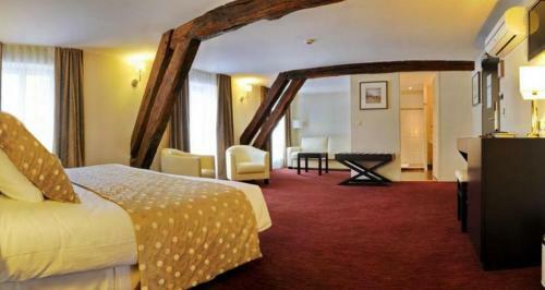 Hotel H�tel Burgevin