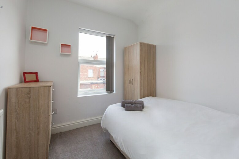 Hotel Townhouse @ 27 Electricity St Crewe