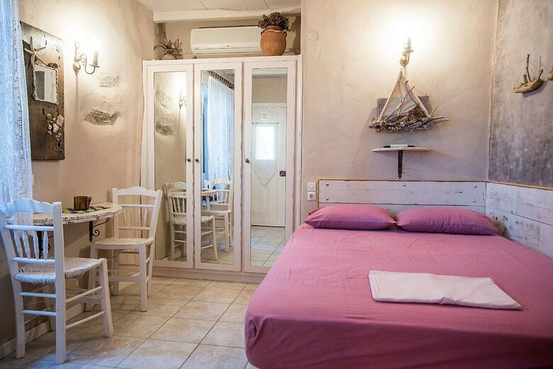 Apartamentos Anthippi Guest House