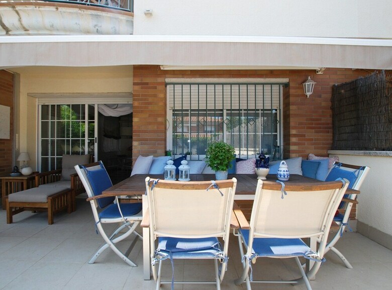 Villa Holidays House