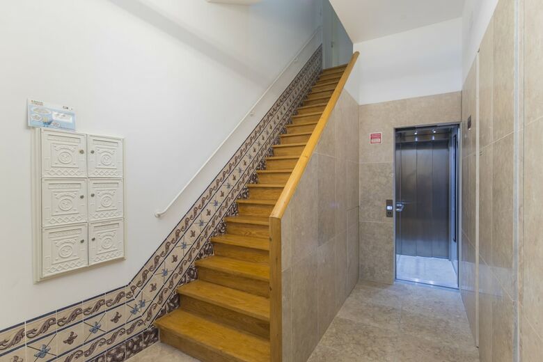 Charming Apartment In Baixa Chiado