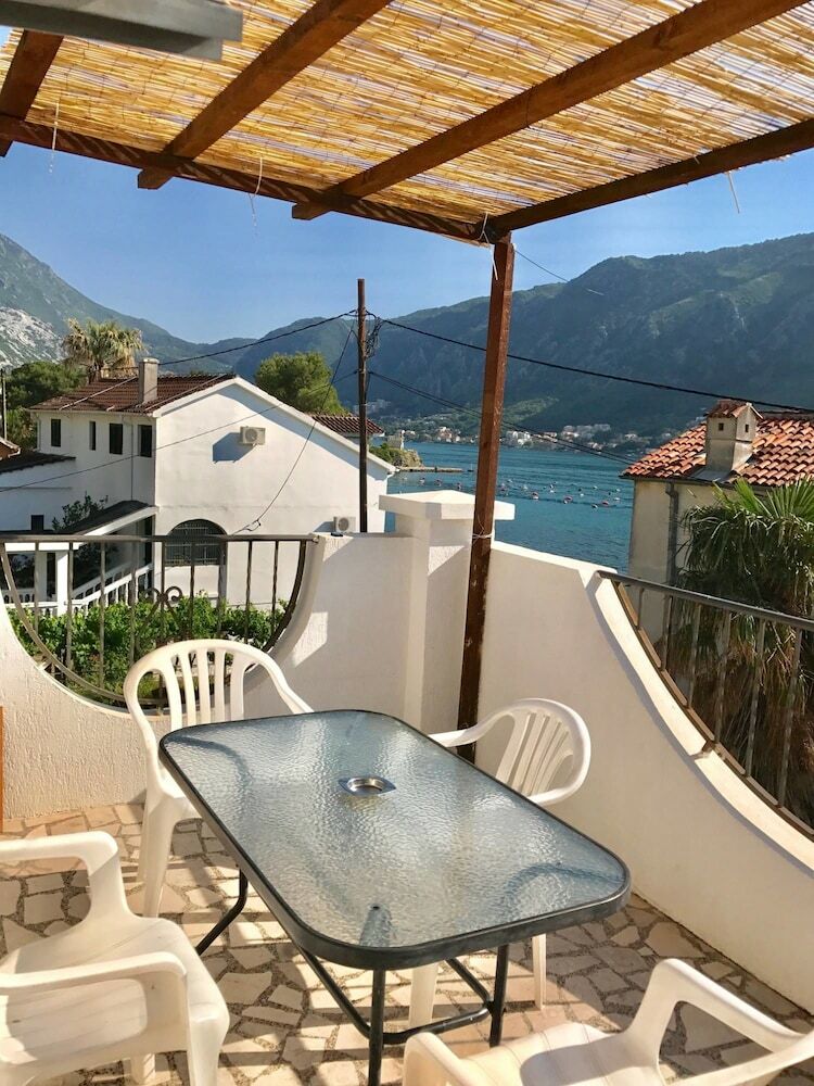 Apartments Ivanisevic
