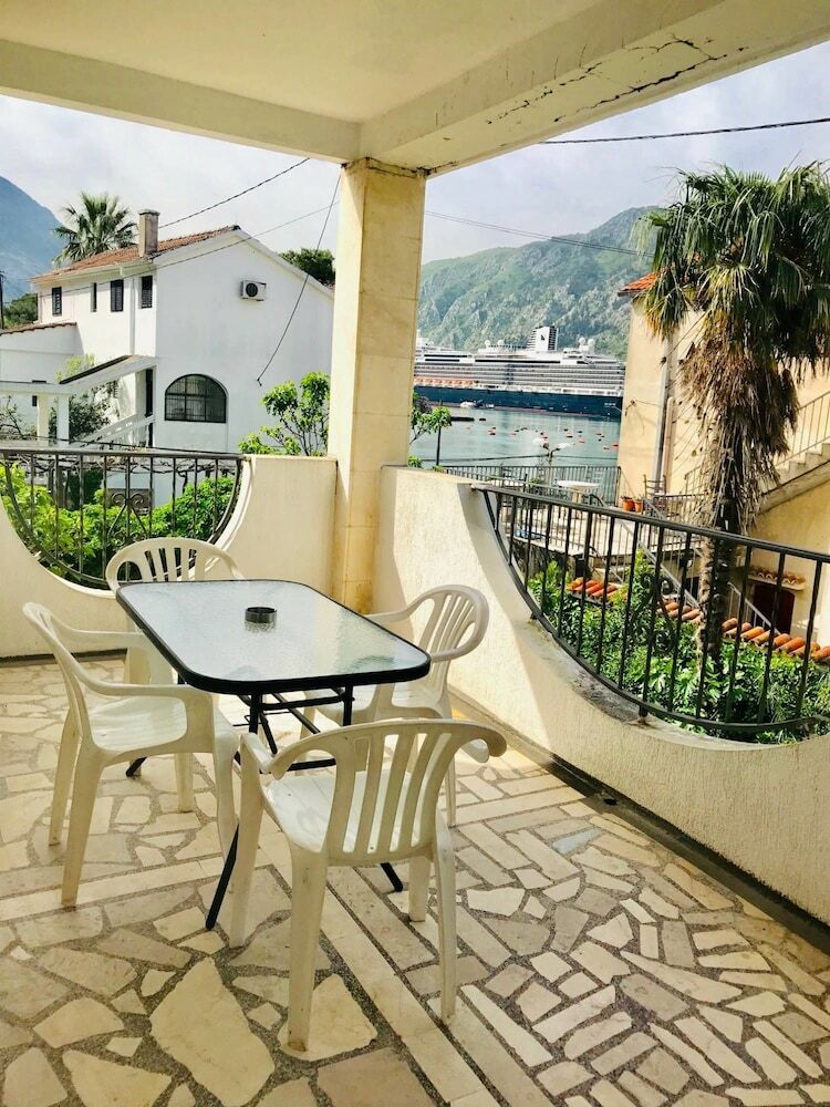 Apartments Ivanisevic