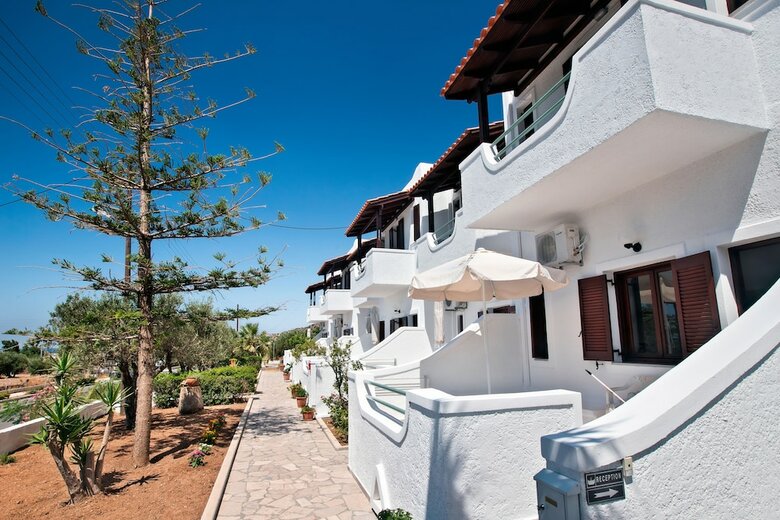 Apartamentos New Aurora Apts Studios
