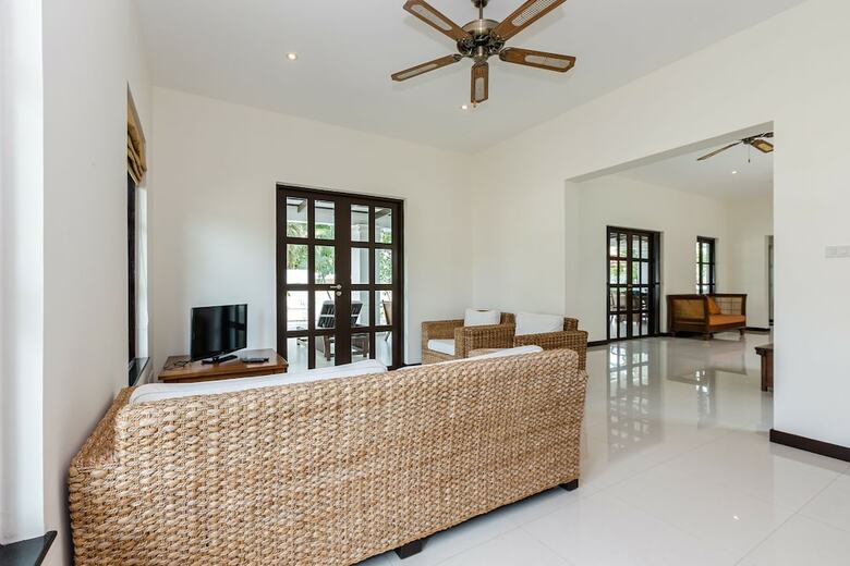 3 Bedroom Pool Villa In Banyan Residence 3b97