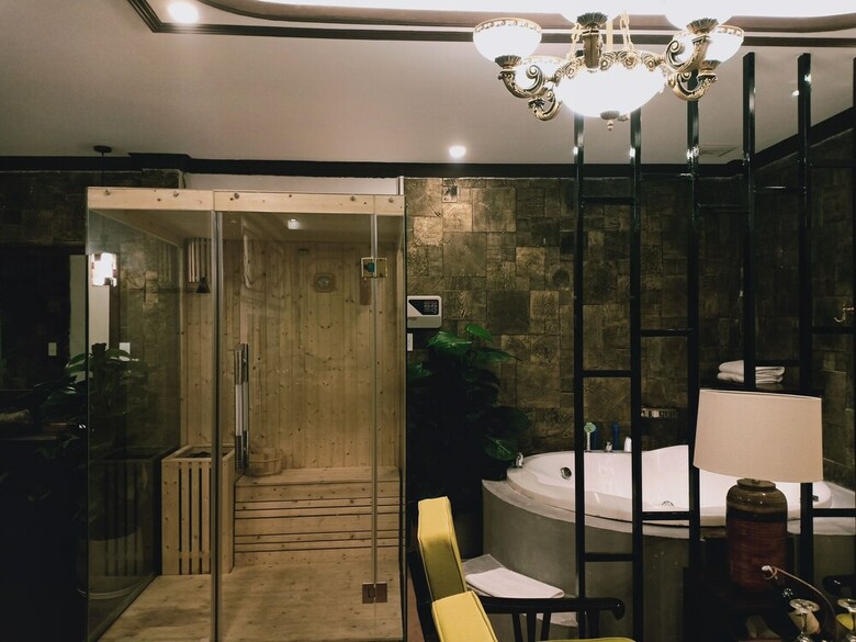 7s Hotel Koi Boutique