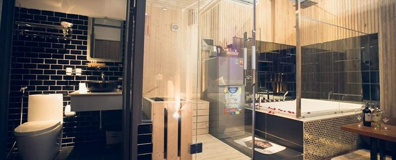 7s Hotel Koi Boutique